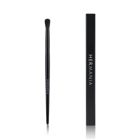 Hermania Medium Eyeshadow Blending Brush - E90