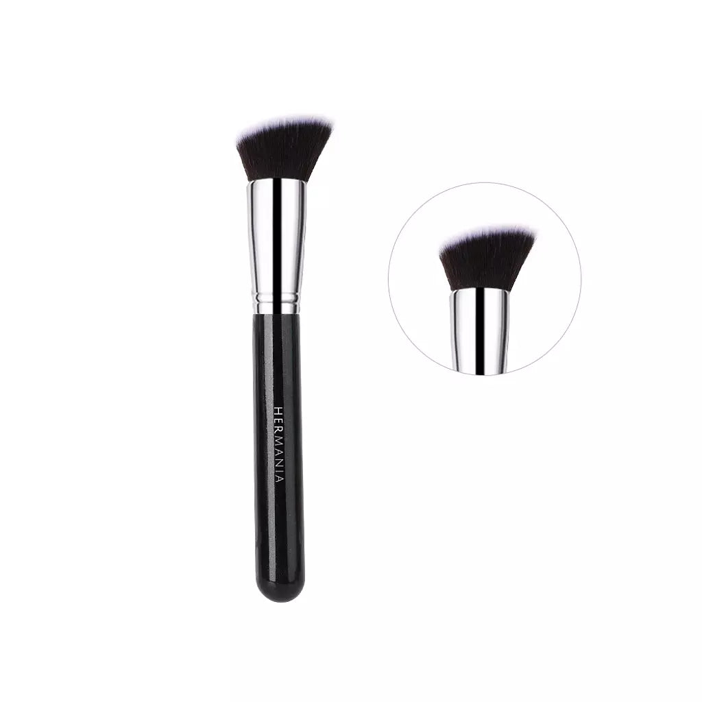 Hermania Flat Top Angled Foundation Brush - F70